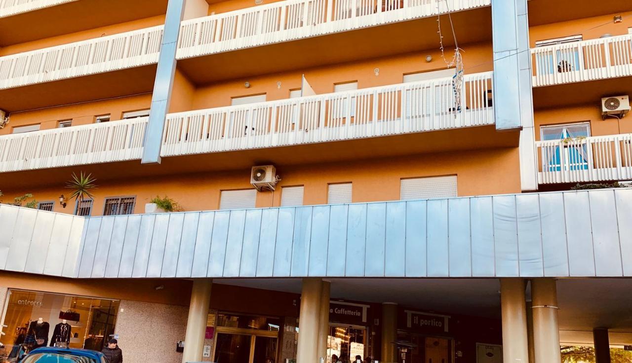 Agora B&B Urban Relais Каноса-ди-Пулья Экстерьер фото